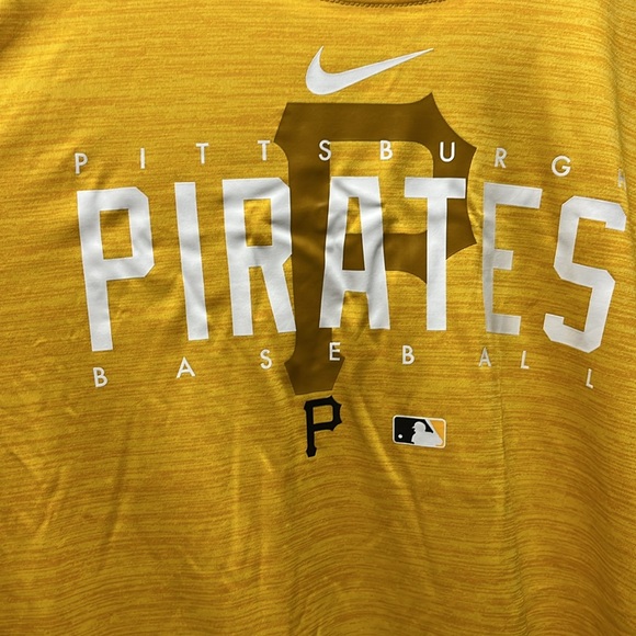 Nike NWT Pittsburg Pirates baseball dry-fit shirt 3 available size lg XL and XXL - Picture 2 of 7